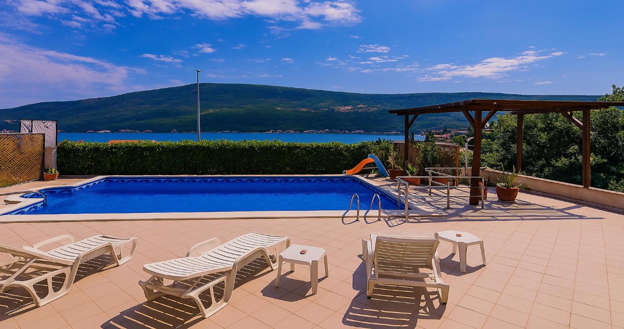 Villa Sea-N-Sun, 7 Bedrooms & Pool, Nearby Portonovi Marina. Thenovici Ngoại thất bức ảnh