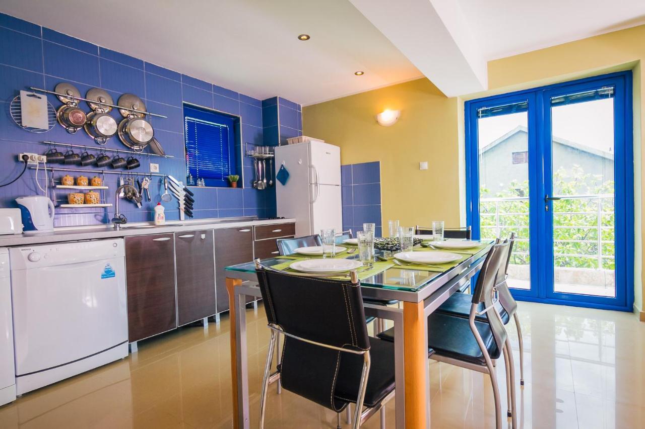 Villa Sea-N-Sun, 7 Bedrooms & Pool, Nearby Portonovi Marina. Thenovici Ngoại thất bức ảnh