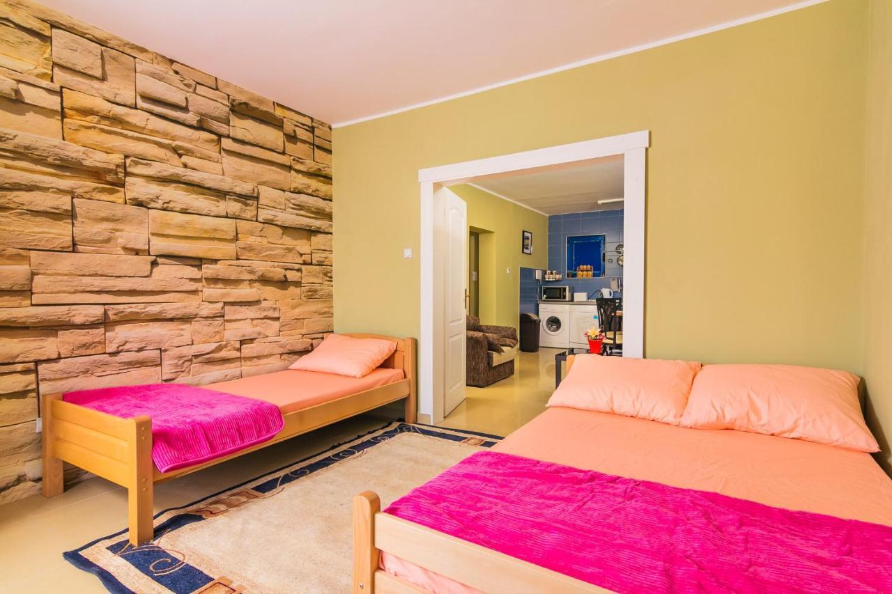 Villa Sea-N-Sun, 7 Bedrooms & Pool, Nearby Portonovi Marina. Thenovici Ngoại thất bức ảnh
