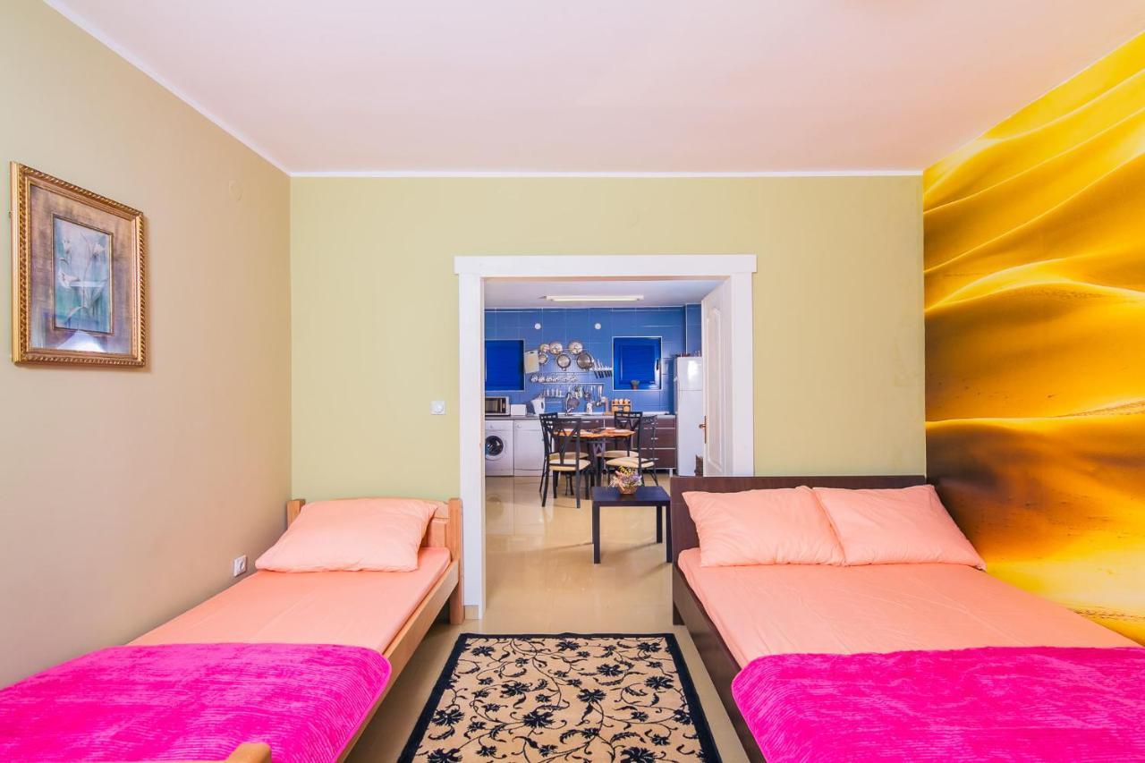 Villa Sea-N-Sun, 7 Bedrooms & Pool, Nearby Portonovi Marina. Thenovici Ngoại thất bức ảnh